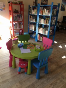  Bibliothèque_Neung-sur-Beuvron_coin jeux des tout-petits 